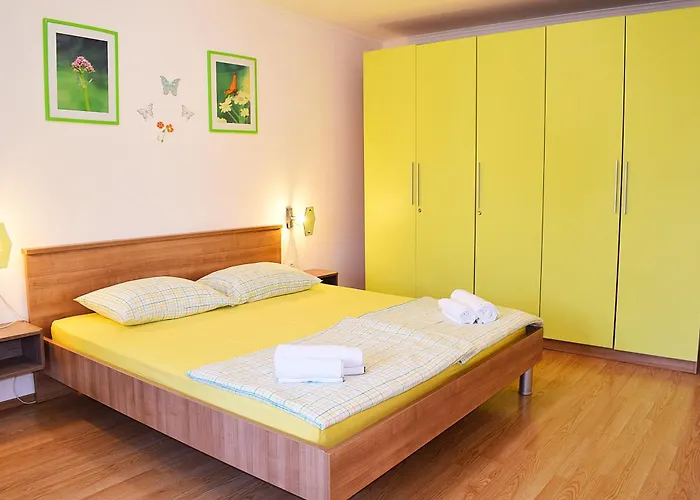 House Danica * Banjole